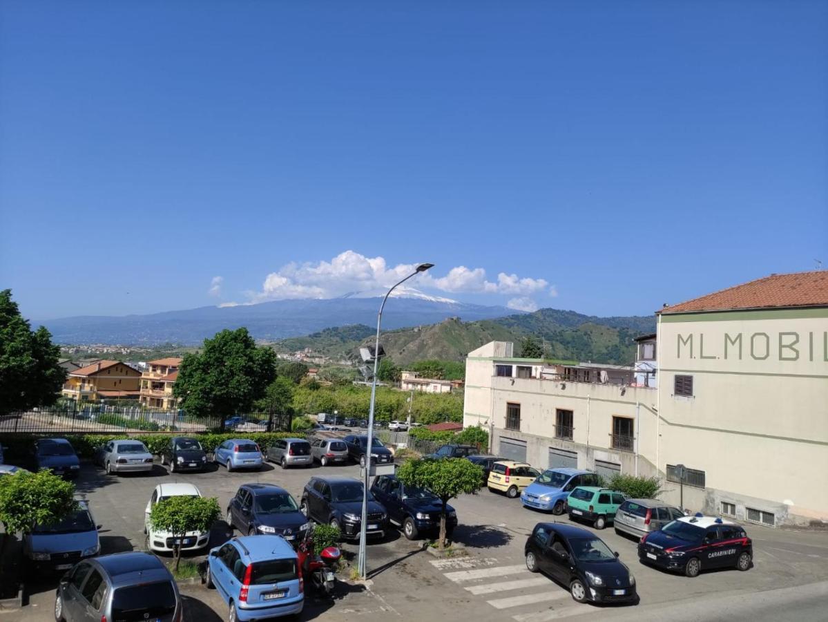I dù Meli Apartments Taormina Esterno foto