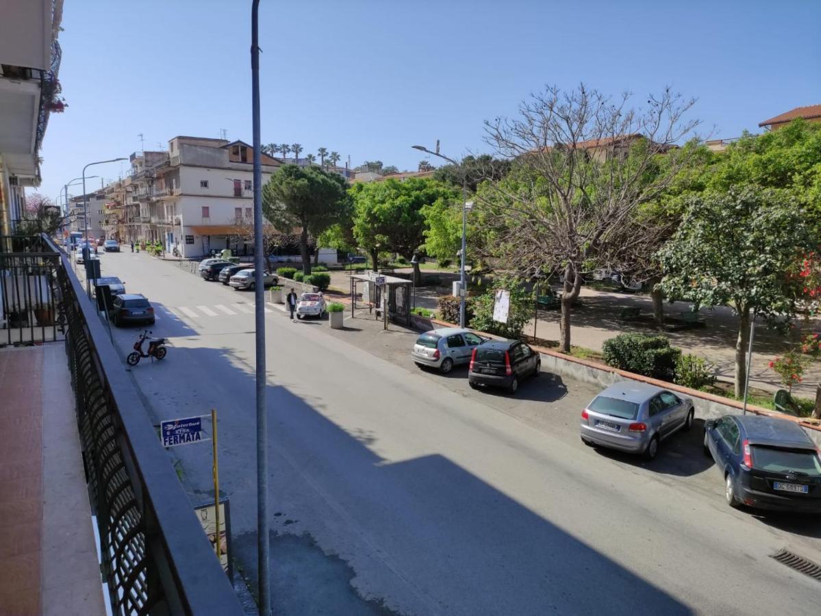 I dù Meli Apartments Taormina Esterno foto
