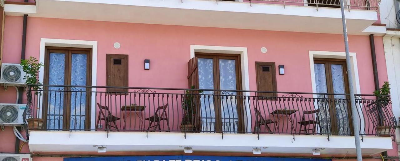I dù Meli Apartments Taormina Esterno foto