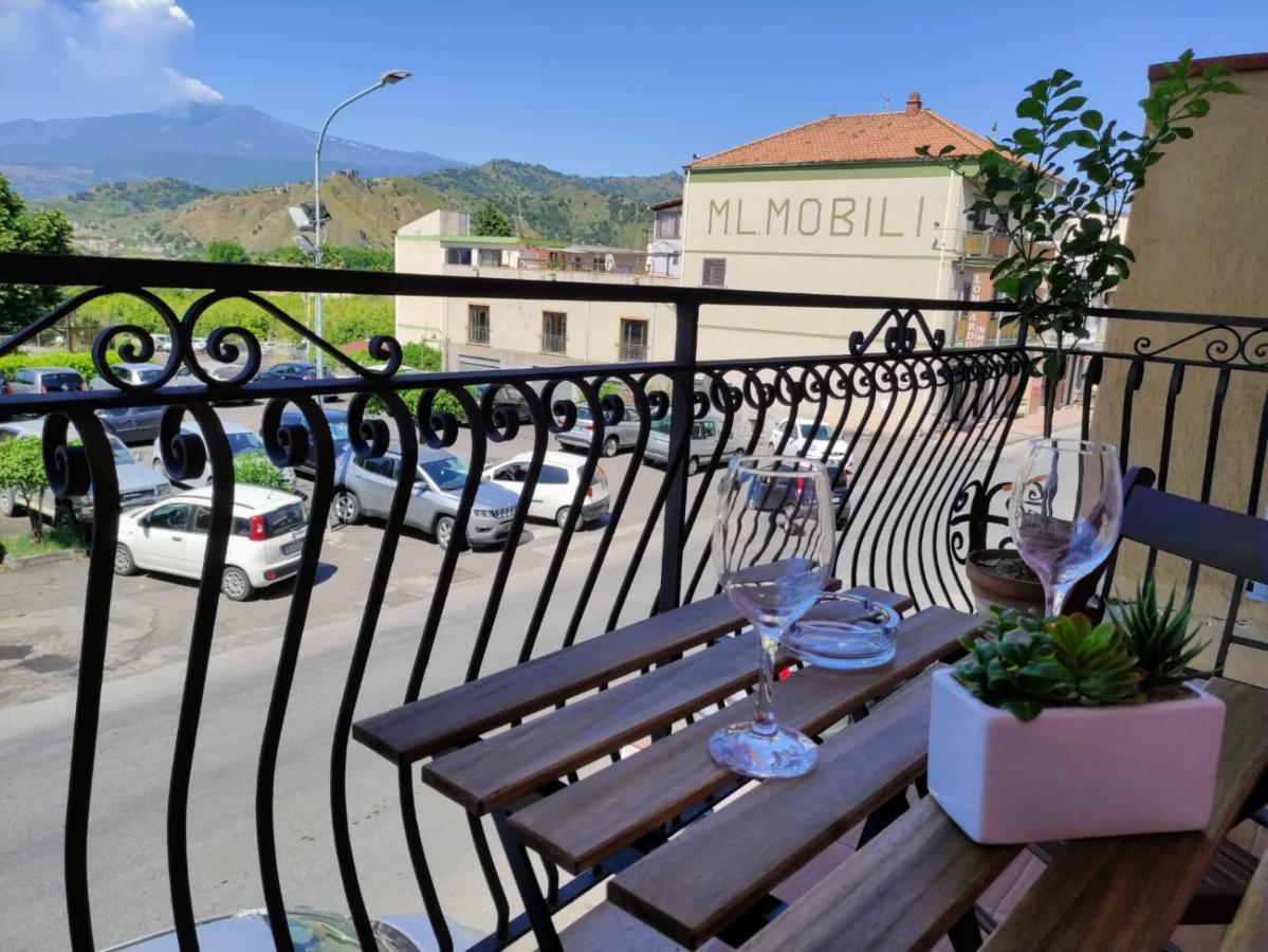 I dù Meli Apartments Taormina Esterno foto